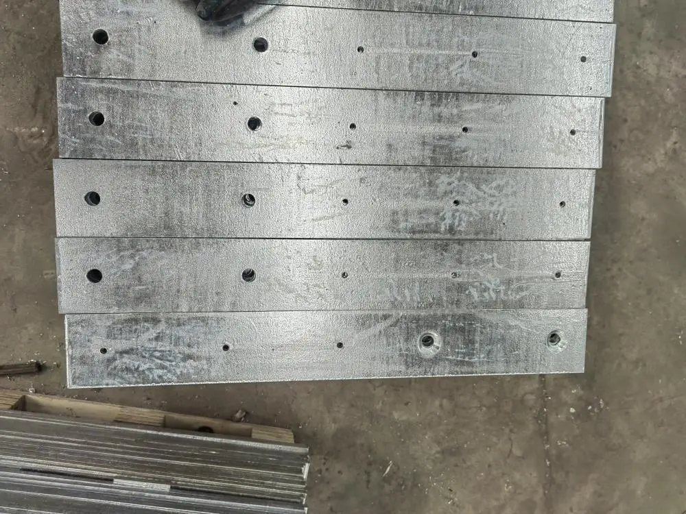 Galvanized Steel Flat Bar Retaining Wall Post - Image 2